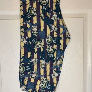 LuLaRoe Disney TC leggings